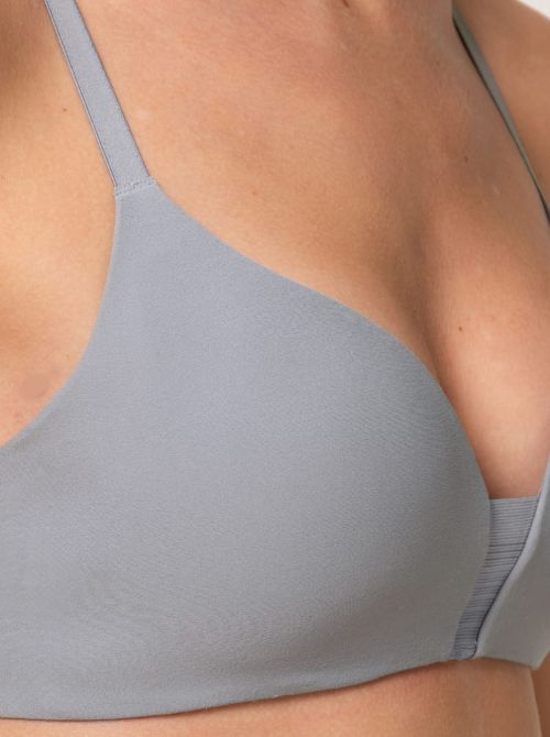 Flex Smart P non-wired bra with padding, grey TRIUMPH
