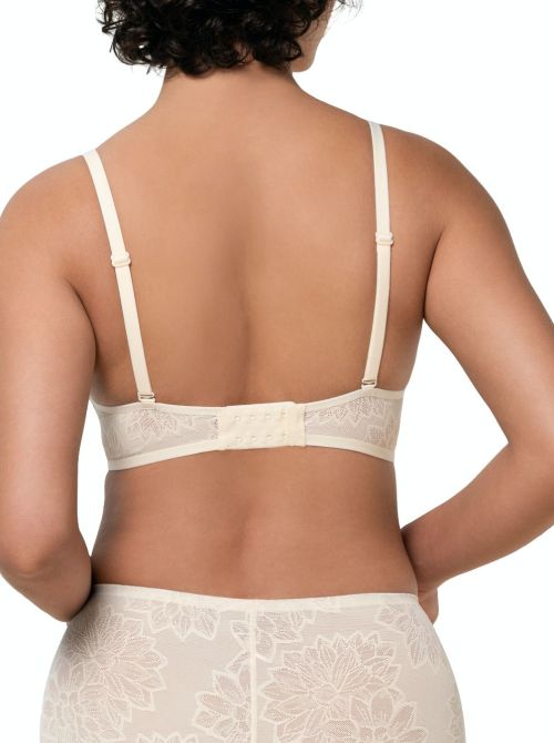Fit Smart P01 non-wired bra with 4D padding