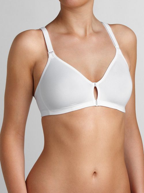 Triaction Fitness F non-wired SPORT bra , white Triaction by Triumph