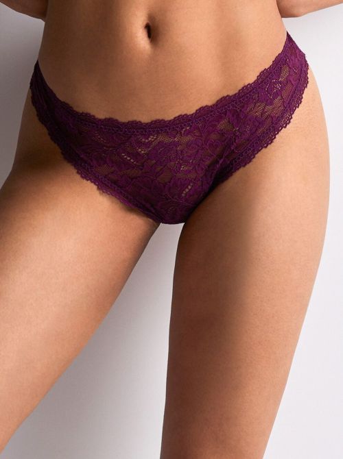 Rosessence  thong, berry