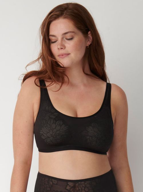 Fit Smart P non-wired bra with padding, black