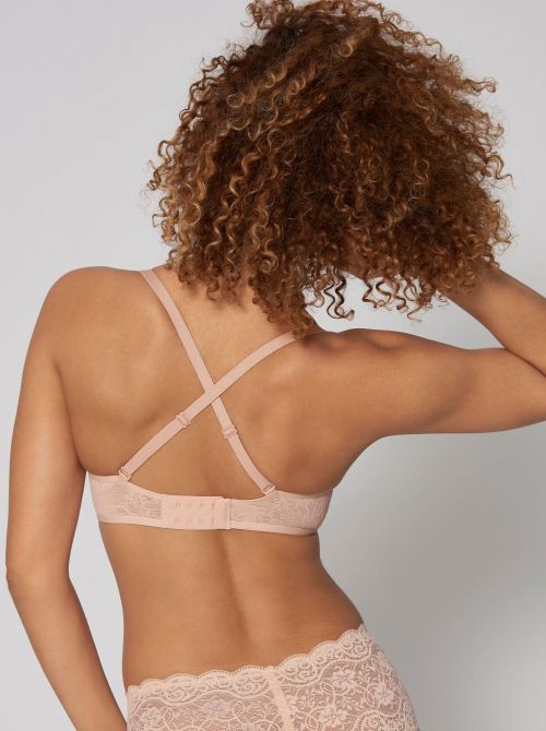 Fit Smart P01 non-wired bra with 4D padding, nude