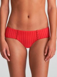 Avero low-waisted hotpants, scarlet